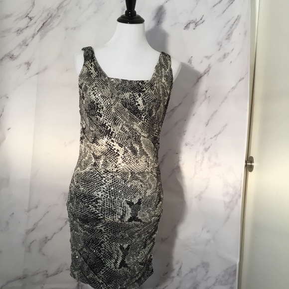 Express Dresses & Skirts - Express dress with v top